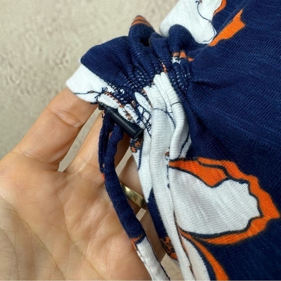 Liz Claiborne navy floral cotton T-shirt size large - Picture 4 of 11